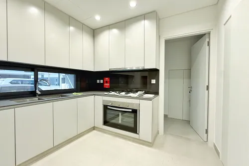 4 Bedrooms Townhouse in Robinia