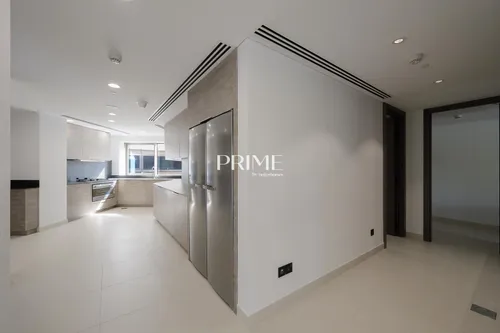 4 Bedrooms Apartment in Mansion 4