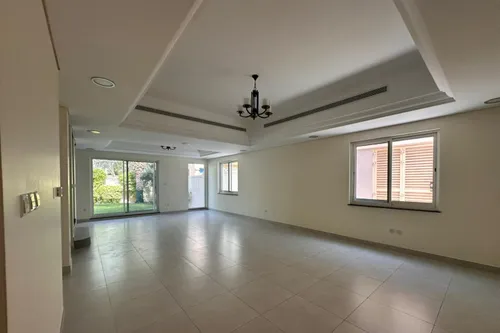 4 Bedrooms Townhouse in Fortuna Village