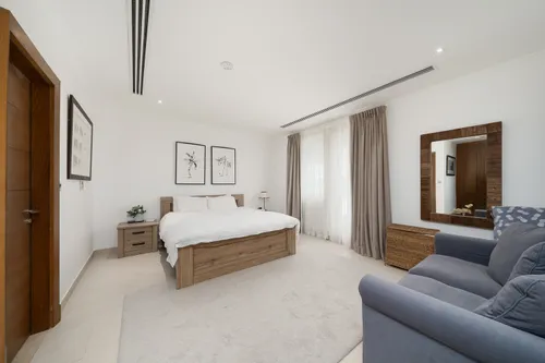 4 Bedrooms Villa in District 3 Regional