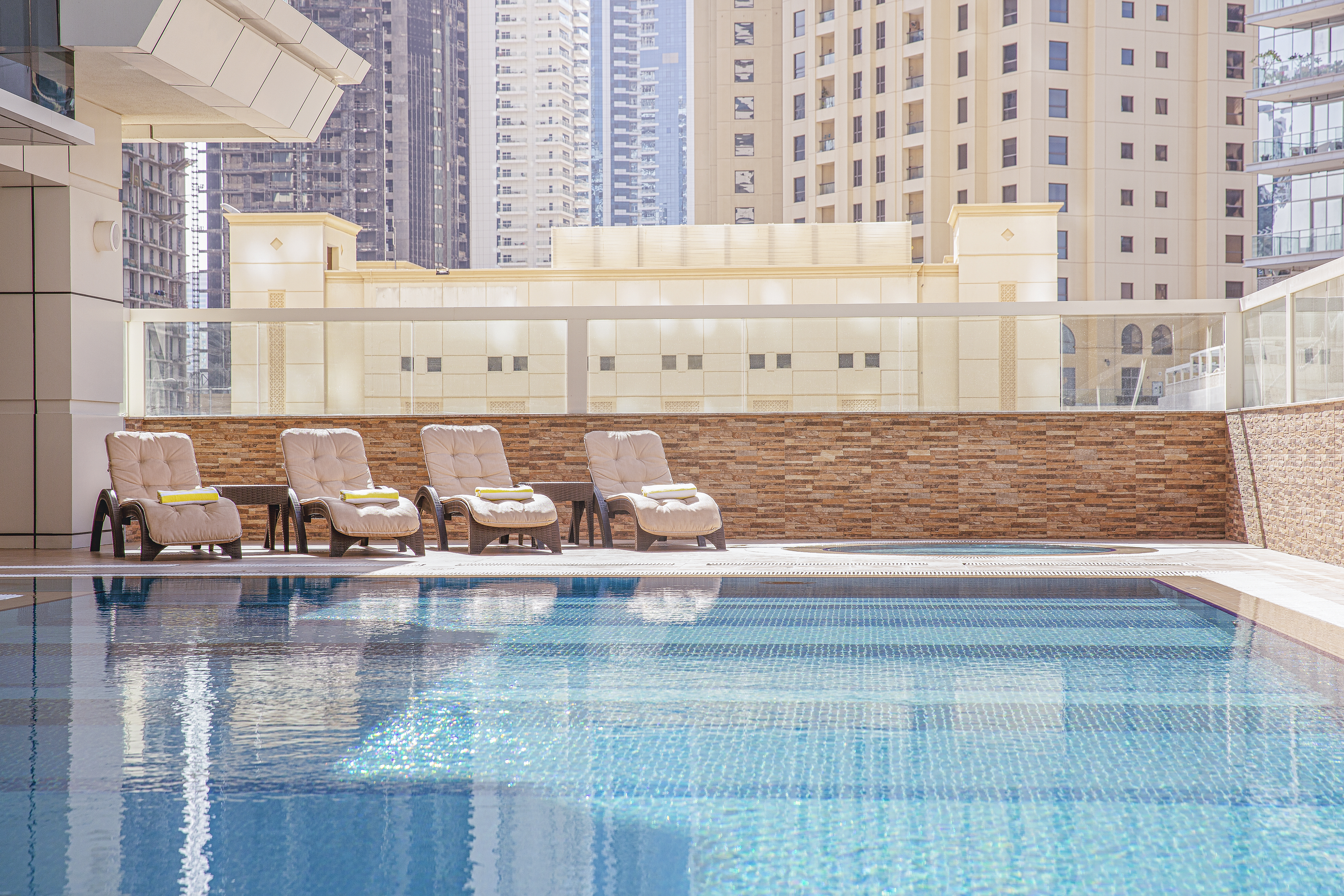 1 Bedroom Apartment in Al Dar tower