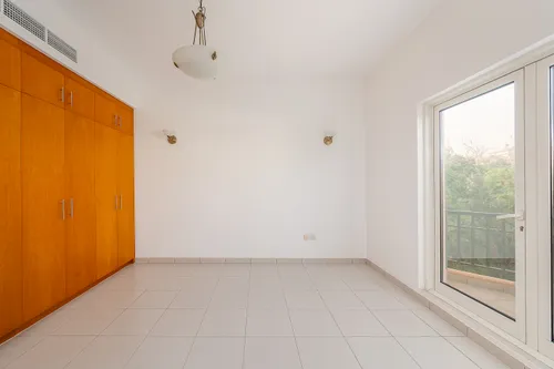 5 Bedrooms Villa in Courtyard CP5