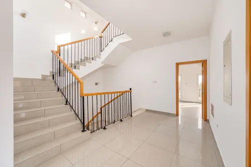 5 Bedrooms Villa in Courtyard CP5