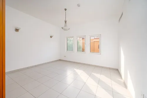 5 Bedrooms Villa in Courtyard CP5