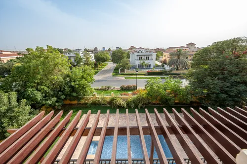 5 Bedrooms Villa in Courtyard CP5