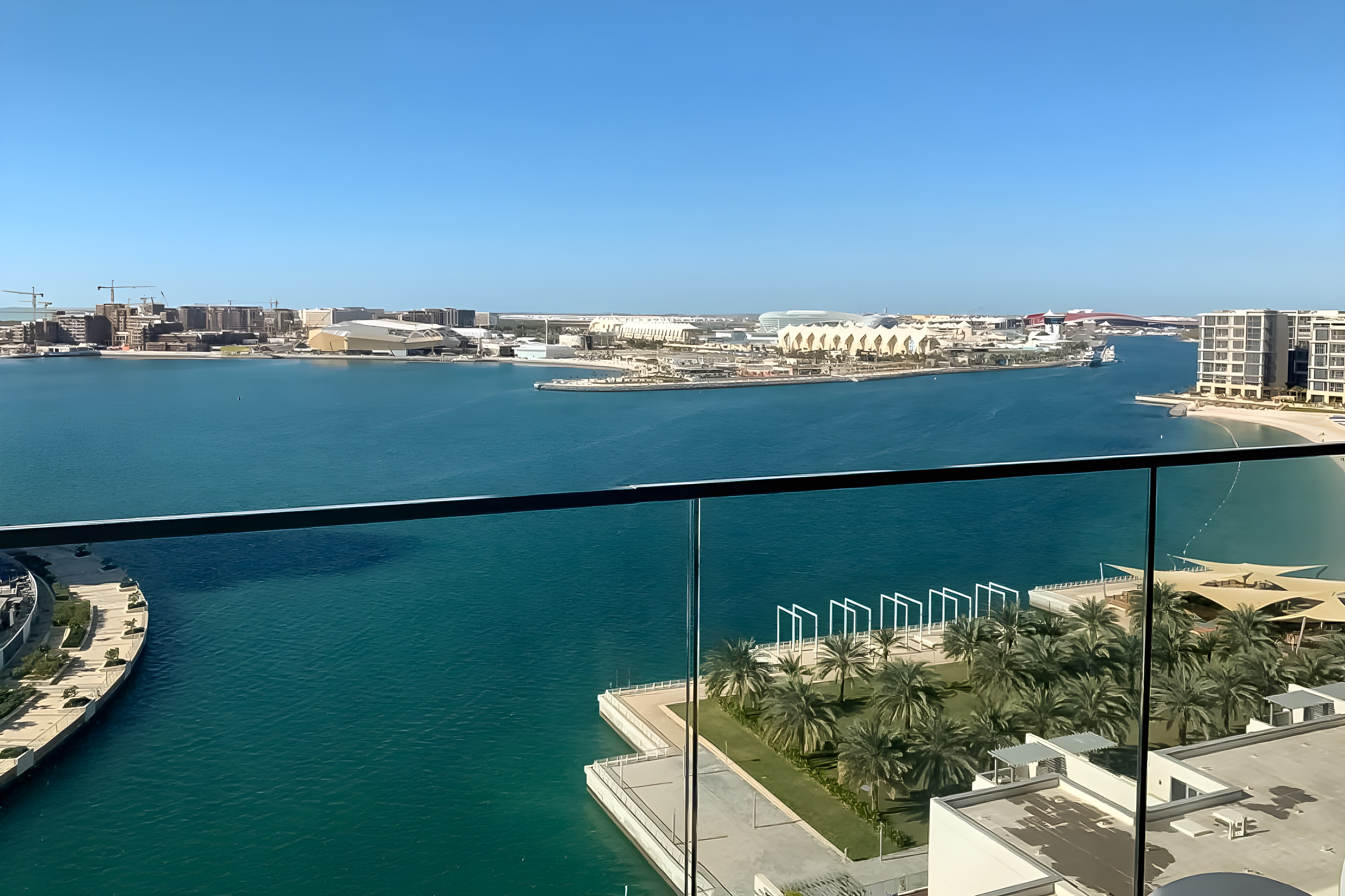 4 Bedrooms Apartment in Building A