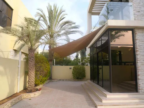 5 Bedrooms Villa in Silver Springs 2