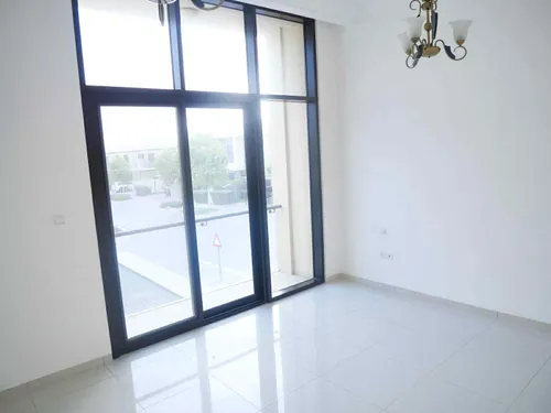 5 Bedrooms Villa in Silver Springs 2