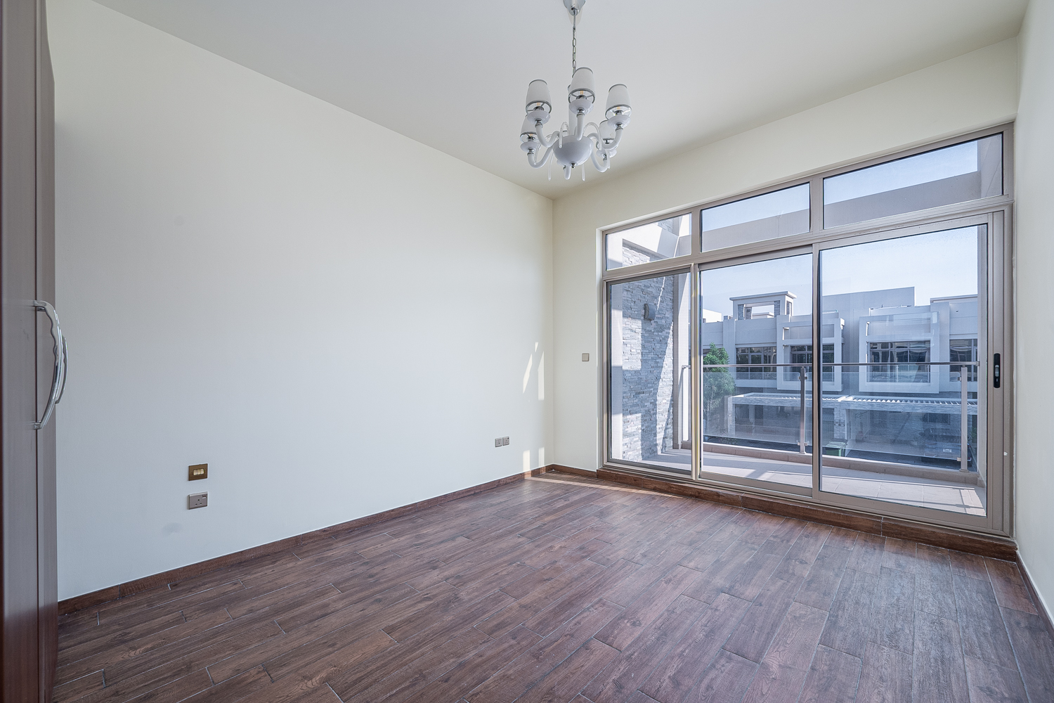 3 Bedrooms Townhouse in Polo Townhouses