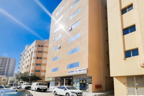 42 Bedrooms Whole Building in Bu Tina