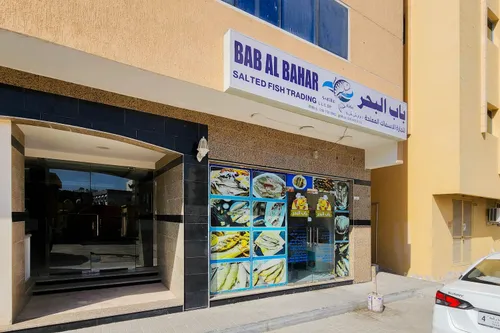 42 Bedrooms Whole Building in Bu Tina