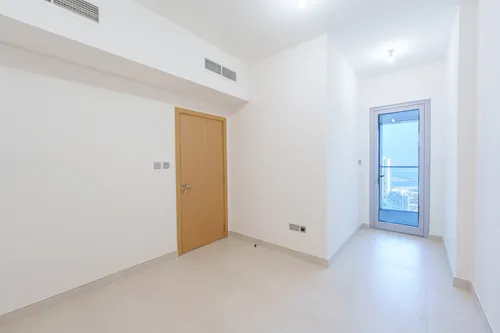 3 Bedrooms Apartment in Radiant Square