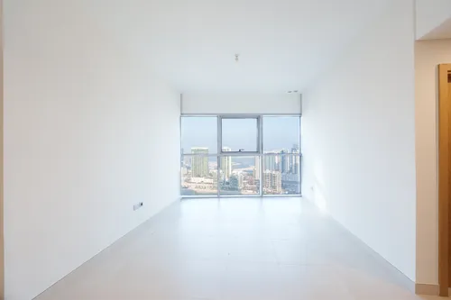 3 Bedrooms Apartment in Radiant Square