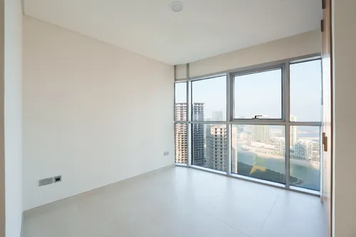 3 Bedrooms Apartment in Radiant Square