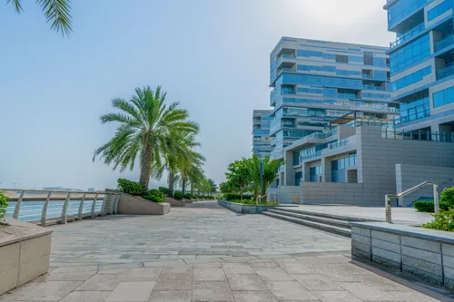 2 Bedrooms Apartment in Lamar Residences