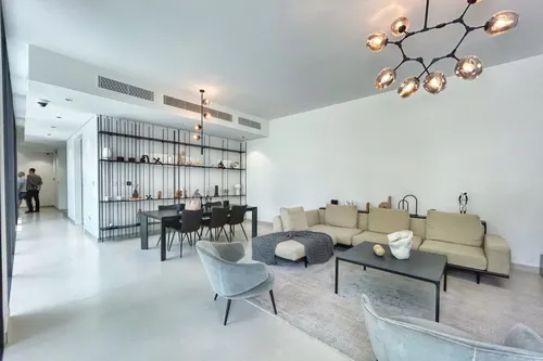 4 Bedrooms Villa in Saro