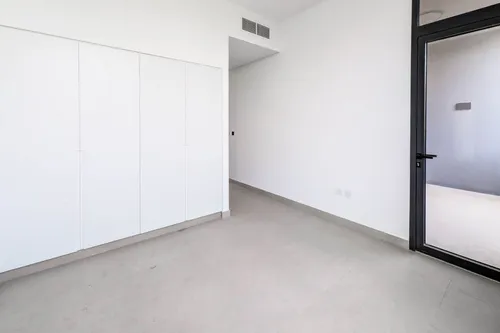 3 Bedrooms Townhouse in Sendian