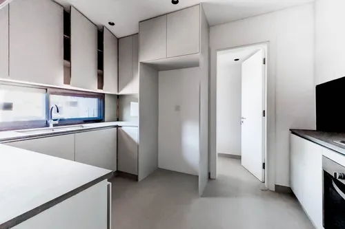 3 Bedrooms Townhouse in Sendian