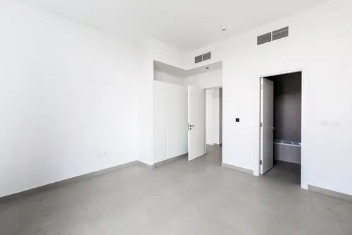 3 Bedrooms Townhouse in Sendian