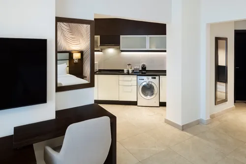 1 Bedroom Hotel Apartment in Vintage Grand Hotel