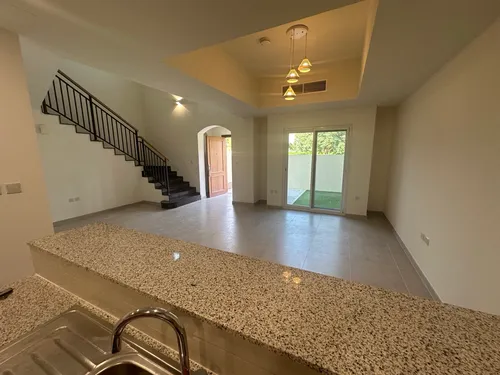 4 Bedrooms Villa in Amaranta 1