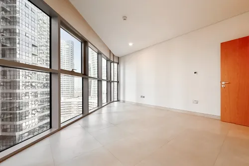 3 Bedrooms Apartment in Radiant Square