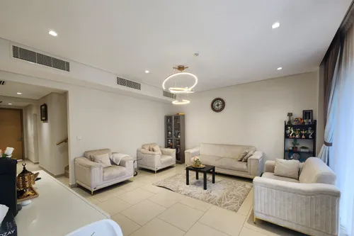4 Bedrooms Villa in Al Zahia 4