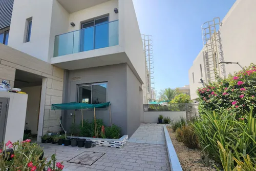 4 Bedrooms Villa in Al Zahia 4