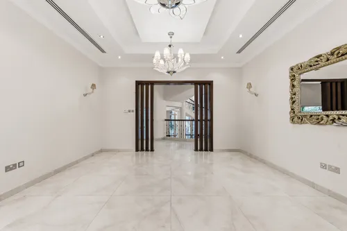 7 Bedrooms Villa in Al Barsha 3 Villas