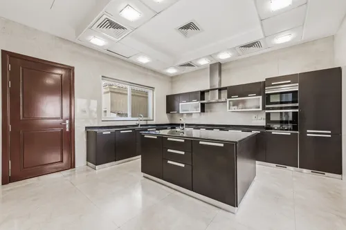7 Bedrooms Villa in Al Barsha 3 Villas