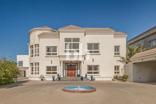 Luxury | Corner Villa| Prime Location| Al Barsha 3