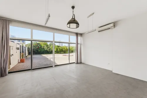 7 Bedrooms Villa in Al Barsha 3 Villas