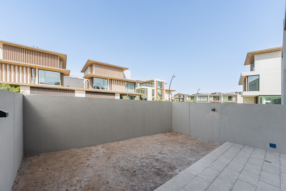 3 Bedrooms Townhouse in Nad Al Sheba Gardens - Phase 2