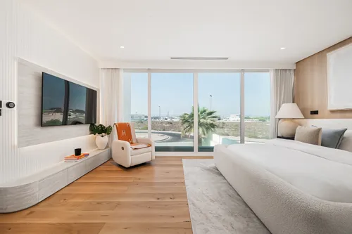 5 Bedrooms Villa in Decora Villas