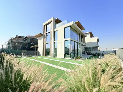 7000 sq ft Plot | Corner Villa | Plus Study