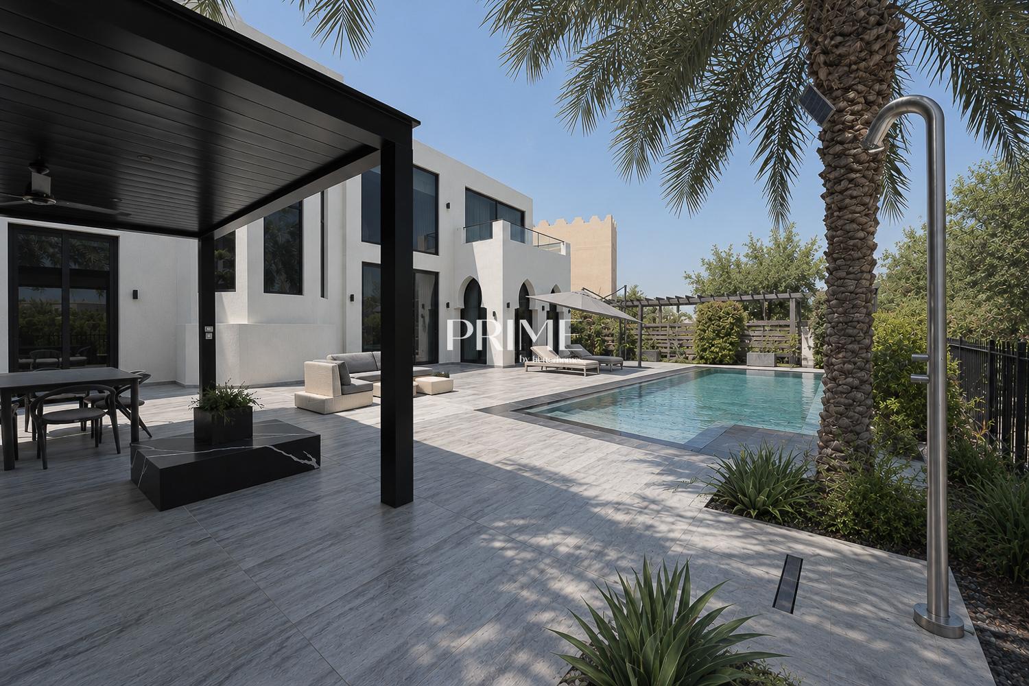 4 Bedrooms Villa in Jumeirah Islands