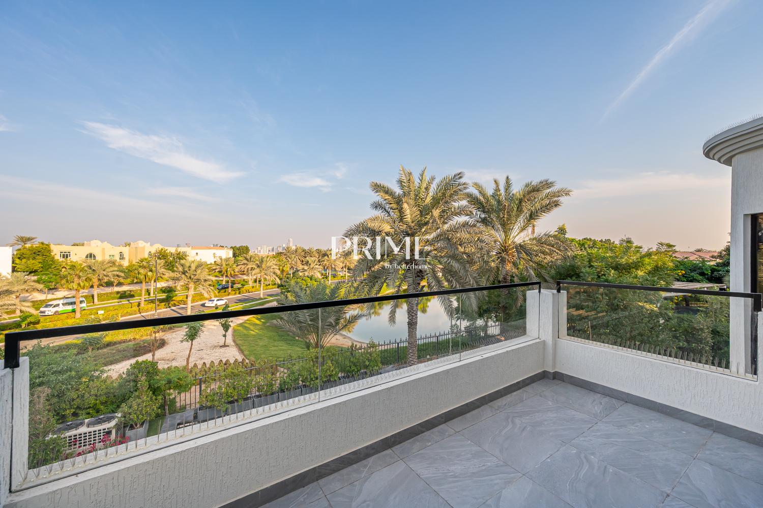 4 Bedrooms Villa in Jumeirah Islands