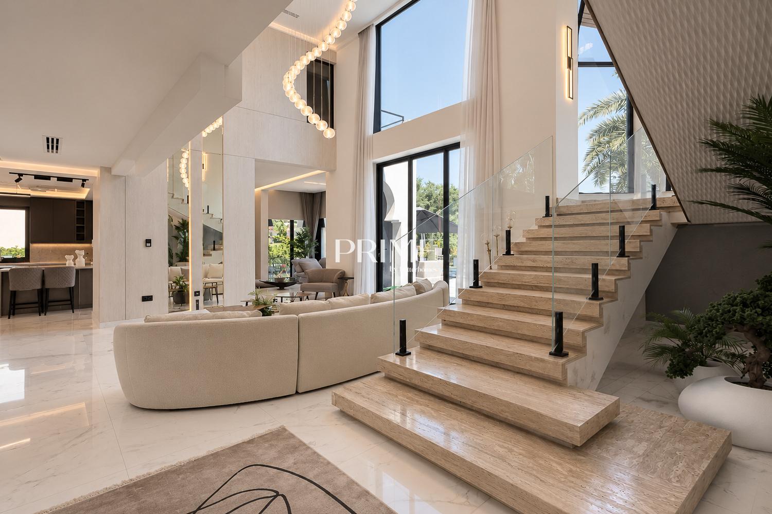 4 Bedrooms Villa in Jumeirah Islands