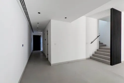 3 Bedrooms Townhouse in Sendian