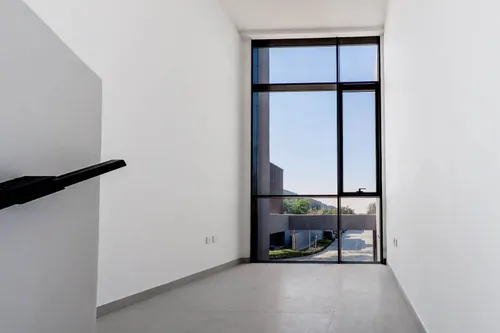 3 Bedrooms Townhouse in Sendian