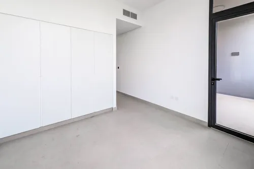 3 Bedrooms Townhouse in Sendian