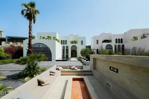 4 Bedrooms Villa in Entertainment Foyer