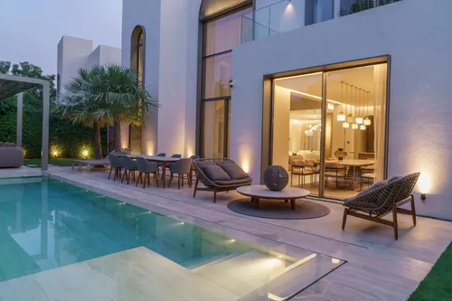 4 Bedrooms Villa in Entertainment Foyer