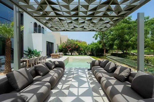 4 Bedrooms Villa in Entertainment Foyer