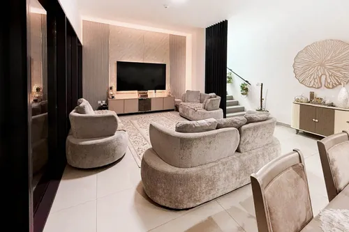 3 Bedrooms Townhouse in Robinia