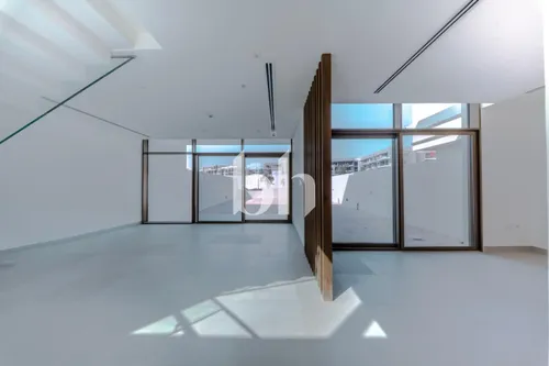 Type TH3-A | Single Row and Spacious | Vacant Now