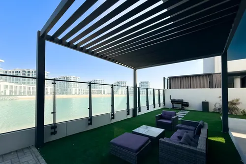 5 Bedrooms Villa in Sun Island