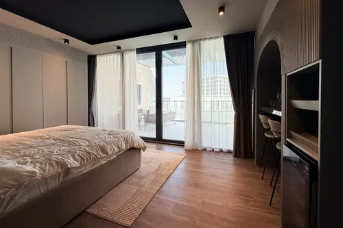 5 Bedrooms Villa in Sun Island