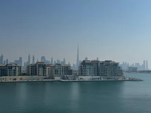 4 Bedrooms Apartment in Le Pont Building 3