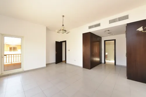 5 Bedrooms Villa in Centro Courtyard 6